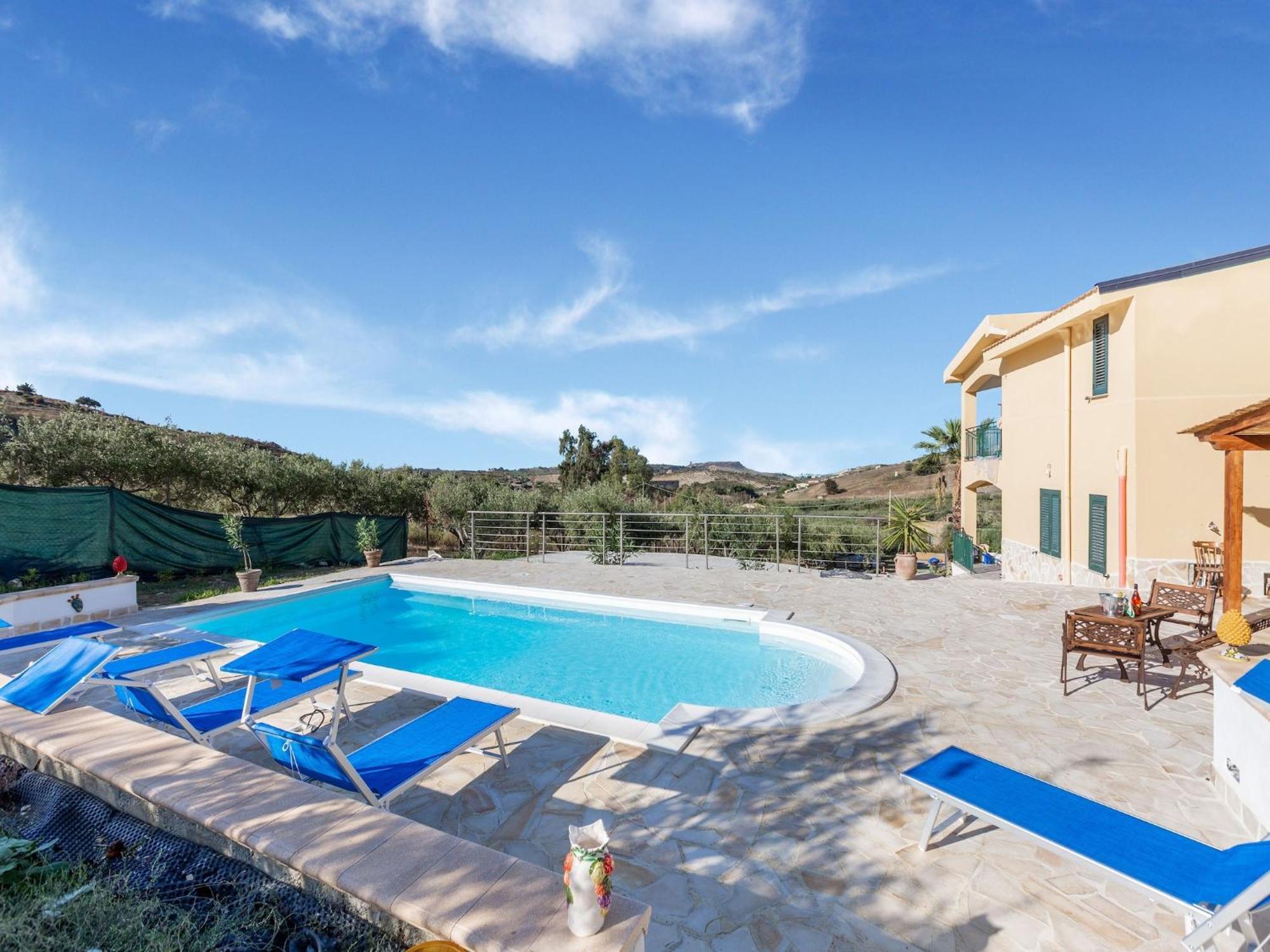 Ravishing Villa In Realmonte With Private Swimming Pool Eksteriør bilde
